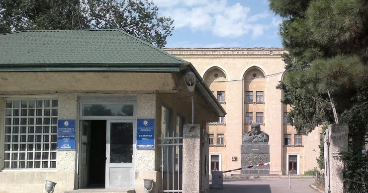 Partlayış kinostudiyanın pirotexniki vasitələr saxlanılan anbarında baş verib POLİSDƏN AÇIQLAMA