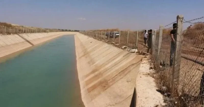 Füzulidə şagird kanalda batdı, axtarışlar başladı FOTO