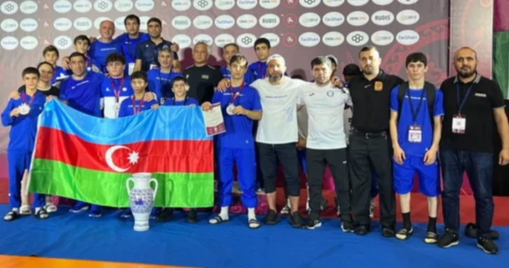 Сборная Азербайджана по вольной борьбе стала чемпионом Европы с рекордным количеством очков