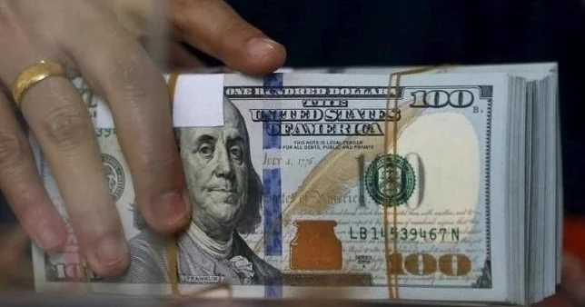 Pulunu Dollarla yatıranlara XƏBƏRDARLIQ