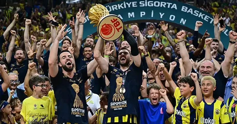 Fənərbaxça Türkiyə basketbolunda yeni tarix yazdı