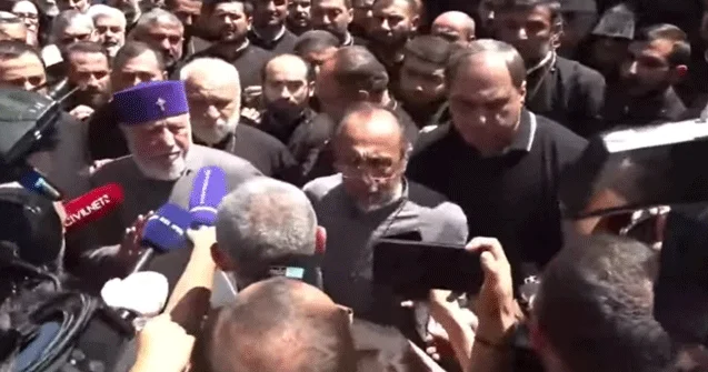 Ermənistanda xüsusi təyinatlılar II Qareginin iqamətgahına daxil oldu Video Yenilənib