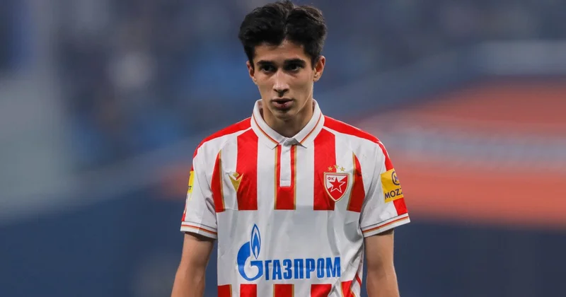 Srvena Zvezda rusu Rusiya klublarına satmaqdan imtina etdi