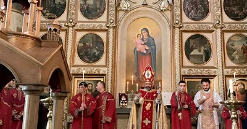 Ermənistanda hökumətlə kilsə arasında münasibətlər daha da kəskinləşib