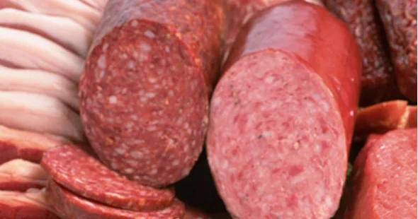 Azərbaycanda kolbasa ehtiyatı 16 % dən çox azalıb
