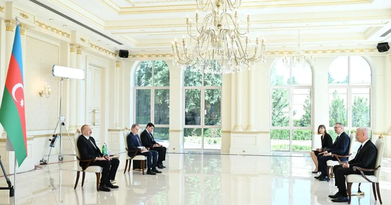 Polşanın yeni səfiri Prezidentin QƏBULUNDA FOTO