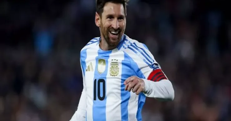 Messi mənə qol vurmasın deyə, əlimdən gələni edəcəm Vozinha