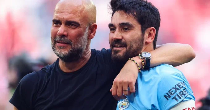 Gündoğan qayıtdı rəsmi
