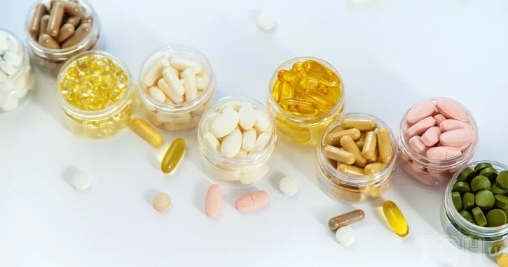 Бесконтрольный прием витамина D и цинка: азербайджанский эндокринолог предупредила о рисках