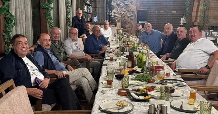 Sabiq nazirlərlə indiki məmurlar bir arada... Maraqlı foto