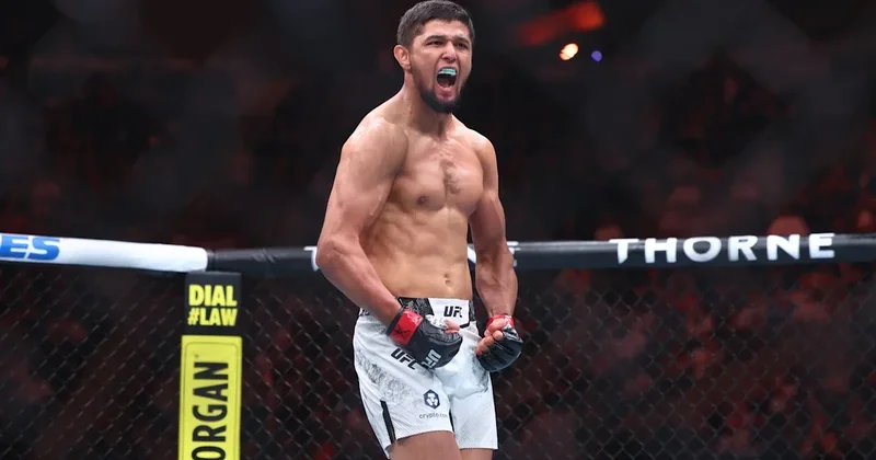 UFC: Özbəkistan idmançısından SABMİŞŞINLA QƏLƏBƏ