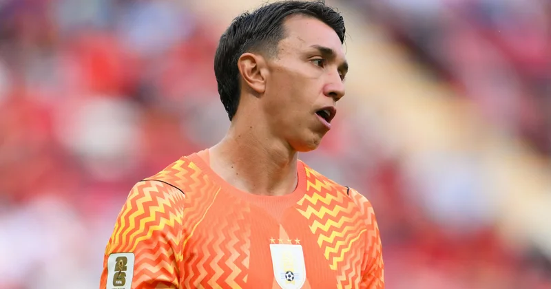 Uruqvayı dəfn edən Muslera üzr istədi: Uğursuzluq növbəsi mənim idi