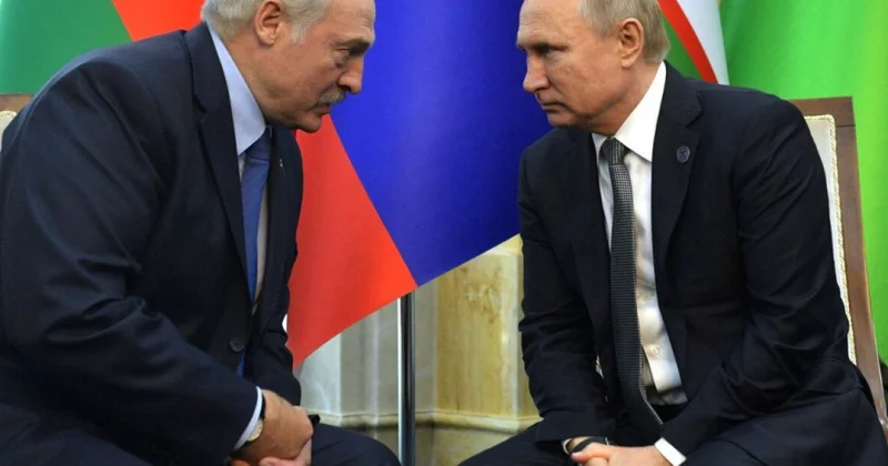 Kreml: Putin və Lukaşenko danışıqları davam etdirirlər