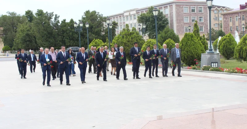 “Əcəmi Naxçıvani: Naxçıvan memarlıq məktəbi və ənənələri” elmi konfrans
