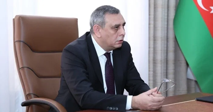 Hərbi xidmətə çağırışla bağlı yaş həddinin 30 a endirilməsi...