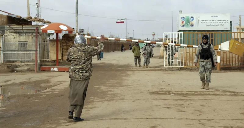 В Иране напали на контрольно пропускной пункт: есть погибшие и раненые