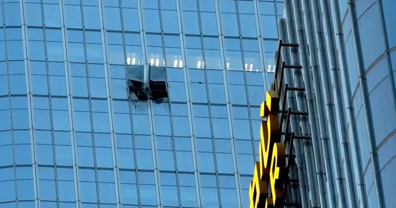 Pekində binaya çırpılan təyyarə qəzasında ölən və yaralananlar var