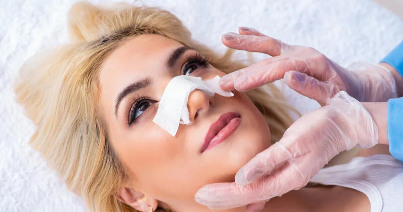 Kimlər yayda plastik əməliyyatdan imtina etməlidir? Həkim açıqladı