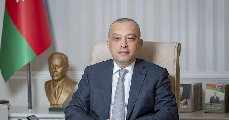 Zaur Mikayılov qudalarını vəzifədən azad etməyibmiş Foto