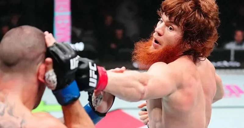 UFC döyüşçüsü qələbə qazansa da, xəstəxanalıq oldu