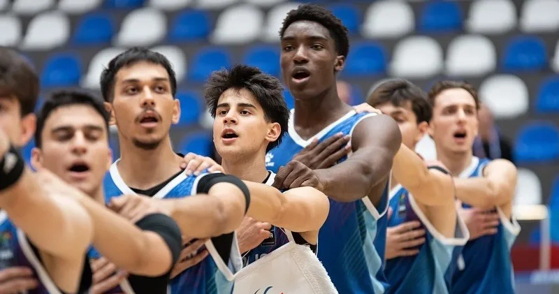 U 18 millisi: iki məğlubiyyətdən sonra qələbə sorağında