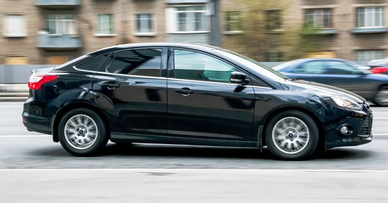 В Баку загорелся Ford