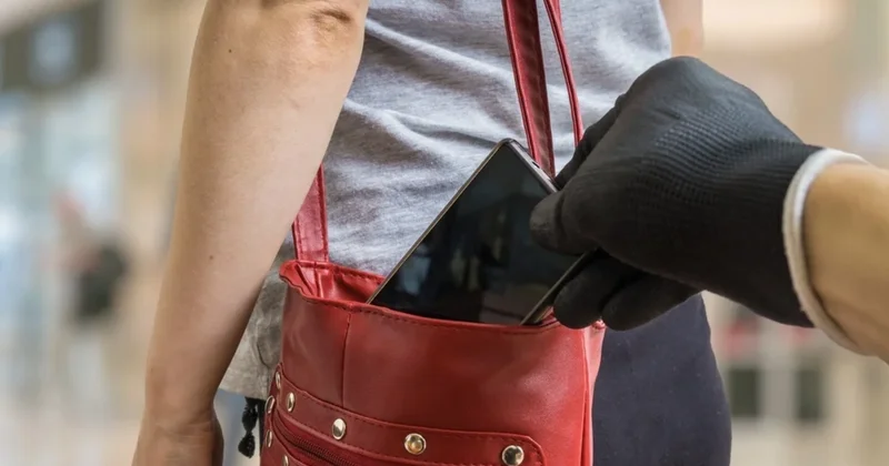 Avropada mobil telefon oğurluqlarının sayına görə lider ölkənin adı açıqlandı