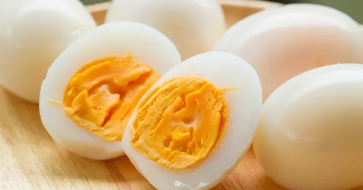 Gündə neçə yumurta sarısı yemək olar? Həkim AÇIQLADI