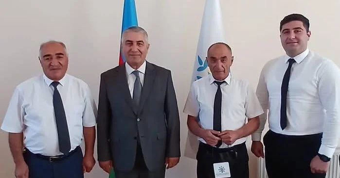 Rəssam Azadə təqaüdə yola salınıb