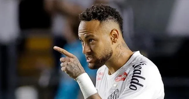 Neymar yenidən qalmaqal mərkəzində