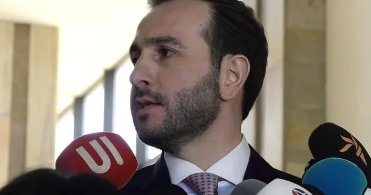 Ermənsitan Parlamentinin fraksiya rəhbərinin qardaşı döyülüb