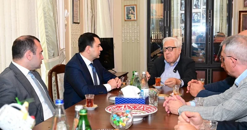 Mədəniyyət naziri AYB sədri Anarla görüşüb