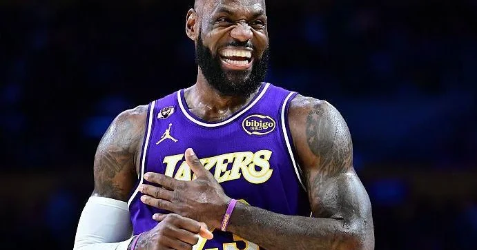 “Filadelfiya” rəsmi olaraq Lebron Ceymsi təqdim edib