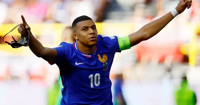 Mbappe Zidanın rəhbərliyi altında da Fransa millisinin kapitanı olaraq qalacaq