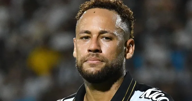 Neymar matçdan sonra “Santos”un bazasını icazəsiz tərk edib