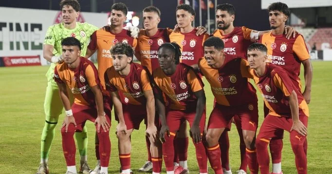 İtalyanlar Qalatasaray ı darmadağın etdi