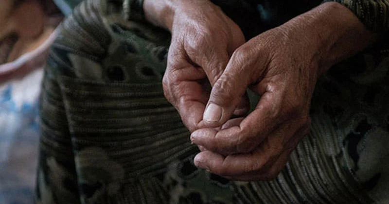 DƏHŞƏT: Yataq xəstəsi olan 74 yaşlı anasına təcüvüz edən oğula hökm oxunub