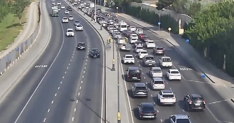 Bu 3 yolda sıxlıq var Fotolar