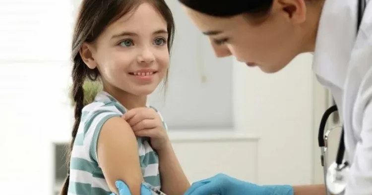 Yay aylarında peyvənd təxirə salınmalıdır? Həkim pediatrdan AÇIQLAMA
