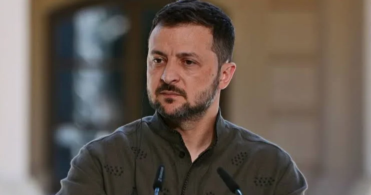 Zelenski Ukraynada səfərbərliyə yeni yanaşmanın vacibliyini bildirib