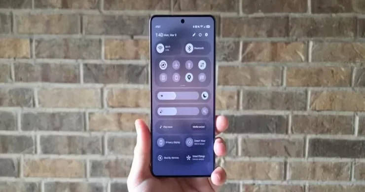 Samsung telefonlarında hətta gözləmə rejimində batareyanı tükədən funksiya aşkar edildi