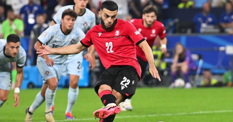 La Liqa klubu gürcü futbolçuya elçi düşdü 30 milyonluq təklif