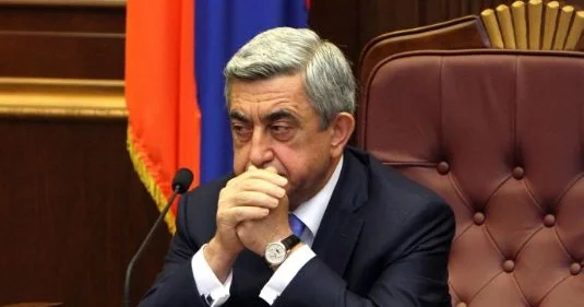 Əliyevin məktubu oxunanda Sərkisyan başını aşağı saldı...