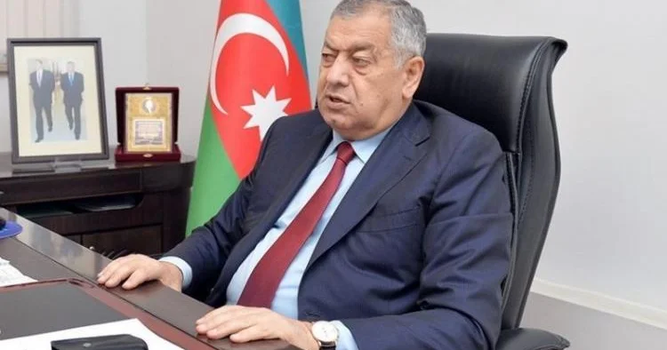 Çoxdan bu bazarı sökmək, onun yerində... Vahid Əhmədov Sədərək dəki yanğına görə FHN ni qınadı