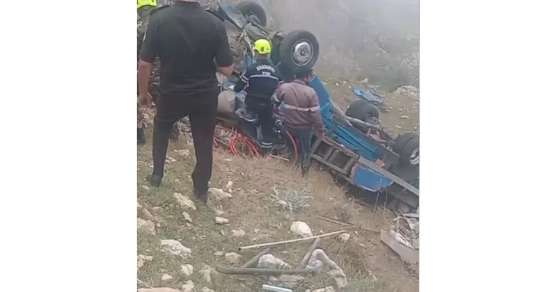 Qubaya film çəkmək üçün gedən çəkiliş heyətinin avtomobili dərəyə aşıb, ölən və yaralanan var