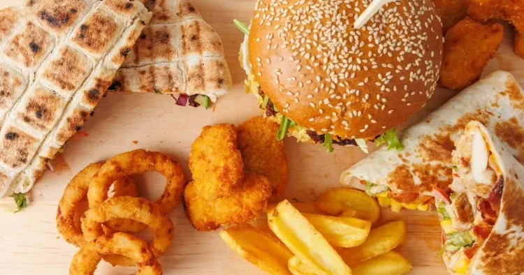 Fast food qidalarının müntəzəm istifadəsi təhlükəlidir