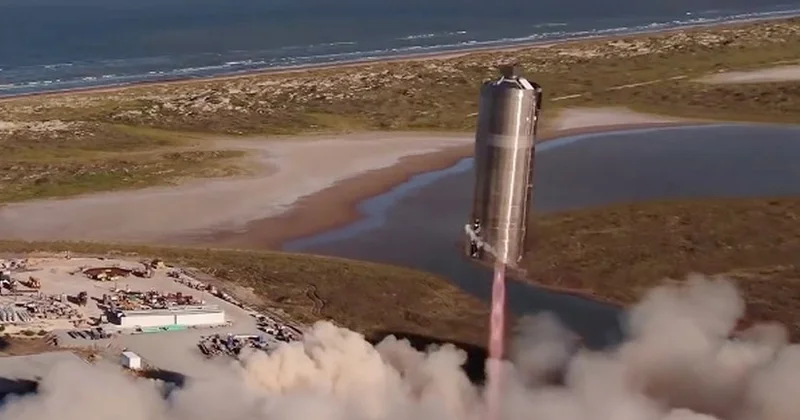 SpaceX запустила ракету носитель с прототипом Starship в испытательный полет