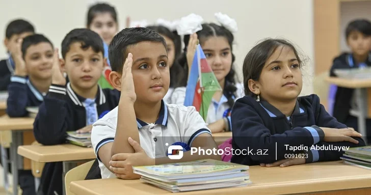 30 учеников в классе: проблема или норма для азербайджанских школ?