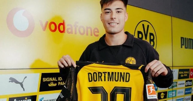 Daha bir futbolçu Çelsi dən Borussiya ya keçdi