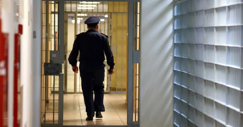 Moskvada polislərə hücum edən əcnəbinin barəsində ölüm hökmü çıxarıla bilər